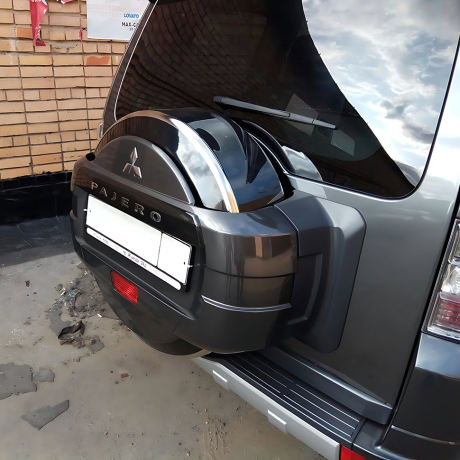 Защитный бокс для запасного колеса Mitsubishi Pajero 4 купить недорого с доставкой в Баган