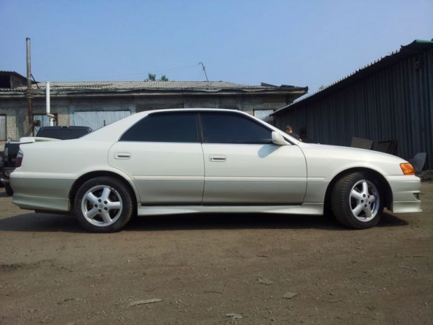 Накладки на пороги (сток) Toyota Chaser (100) купить недорого с доставкой в Баган