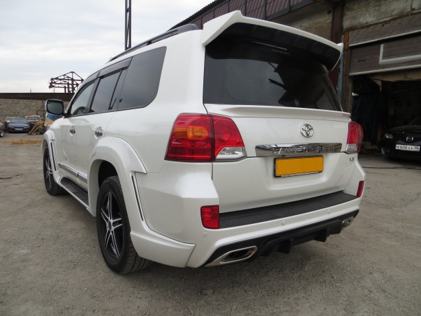 Аэродинамический обвес "Wald Black Bison" Toyota Land Cruiser 200 купить недорого с доставкой в Баган